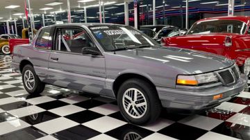Pontiac Grand Am, 1991
