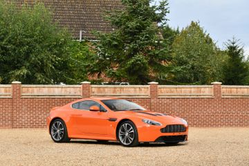Aston Martin V12 Vantage Coupé, 2010