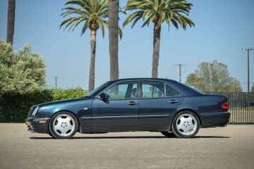 Mercedes-Benz E50 AMG VIN. WDB2100721A165937, 1996
