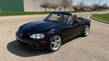 Mazda Miata Convertible, 2001