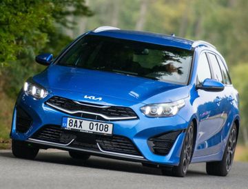 Kia Ceed SW 1.5 T-GDI (Mk III 140 PS) specs