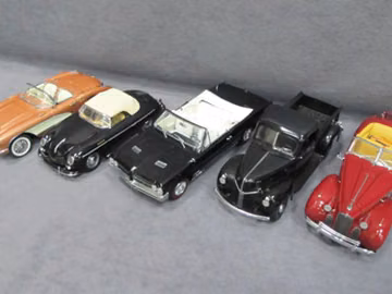 Four (4) 1/24 Scale Franklin Mint and One (1) Danbury Mint Cars