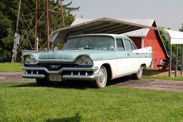 Dodge Custom Royal Sedan, 1957