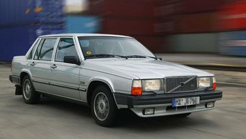 Volvo 760 2.3 Turbo (173 PS) specs