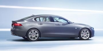 Jaguar XE 20d specs