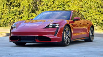 Porsche Taycan Turbo, 2022