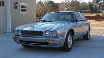Jaguar XJ6 Sedan, 1995