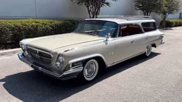 Chrysler New Yorker Town &amp; Country Wagon, 1962
