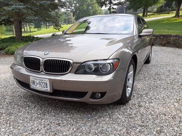 442 - BMW 750li Sedan, 2007