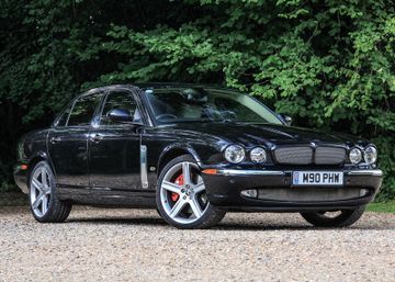 Jaguar XJR Portfolio, 2006
