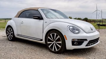 Volkswagen Beetle Convertible, 2015