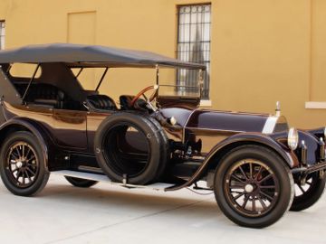 Pierce-Arrow Model 48-B-3 Seven-Passenger Touring, 1915