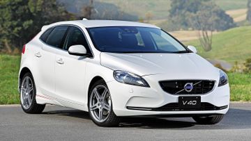 Volvo V40 D3 (4 Cylinder) specs