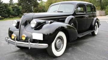 Buick Series 90 Limited Touring Sedan, 1939