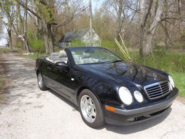 Mercedes-Benz CLK320 Convertible, 1999