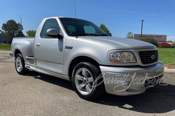 FORD F-150 LIGHTNING PICKUP, 2001
