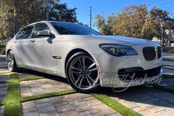 BMW 750Li, 2012