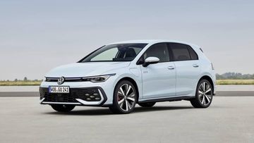VW Golf 1.5 eHybrid (Mk VIII) specs