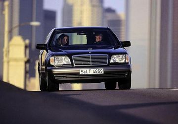 Mercedes-Benz S 320 (W140) specs