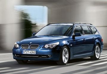 BMW 530i Touring (E61) specs