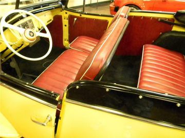 WILLYS JEEPSTER CONVERTIBLE, 1949