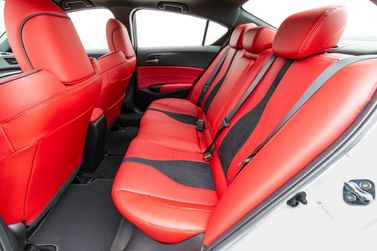 Acura ILX I Рестайлинг 2, Седан — задние сиденья