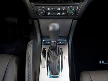 Acura ILX I, Седан — центральная консоль