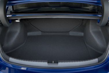 Acura ILX I Рестайлинг, Седан — багажное отделение