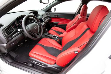 Acura ILX I Рестайлинг 2, Седан — общий вид салона