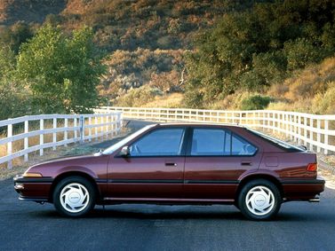 Acura Integra I، هاتشباك 5 أبواب — منظر من الجانب الأيسر