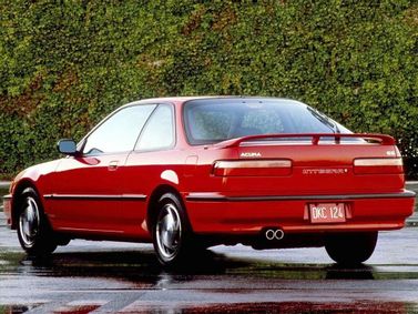 Acura Integra ثانياً، هاتشباك 3 أبواب — منظر خلفي أيمن