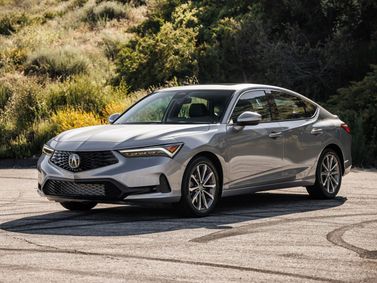 Acura Integra رابعاً، هاتشباك 5 أبواب — منظر أمامي أيسر