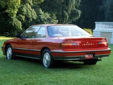 Acura Legend I, Купе — вид сзади справа