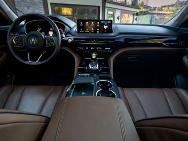 Acura MDX IV, Внедорожник 5 дв. — место водителя