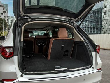 Acura MDX IV Рестайлинг, Внедорожник 5 дв. — багажное отделение