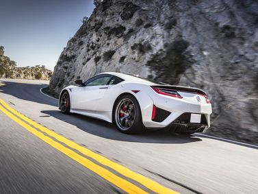 Acura NSX II, Купе — вид сзади справа