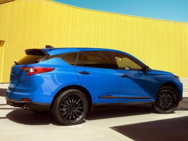 Acura RDX III Рестайлинг, Внедорожник 5 дв. — вид сзади в три четверти