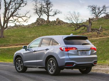 Acura RDX II Рестайлинг, Внедорожник 5 дв. — вид сзади справа