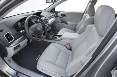 Acura RDX II Рестайлинг, Внедорожник 5 дв. — место водителя