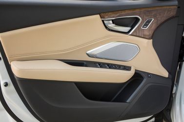 Acura RDX III, Внедорожник 5 дв. — деталь интерьера