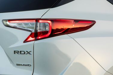 Acura RDX III, Внедорожник 5 дв. — задний фонарь