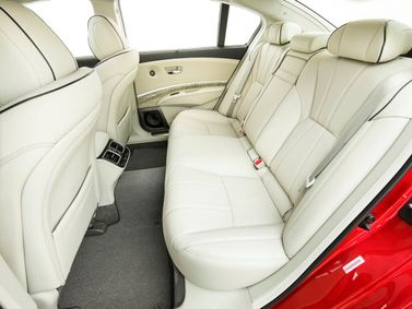 Acura RLX I Рестайлинг, Седан — задние сиденья