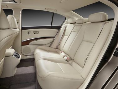 Acura RLX I, Седан — задние сиденья