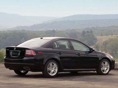Acura TL ثالثاً فيس ليفت، سيدان — منظر خلفي أيمن