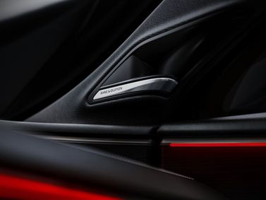 Acura ZDX II, Внедорожник 5 дв. — деталь интерьера