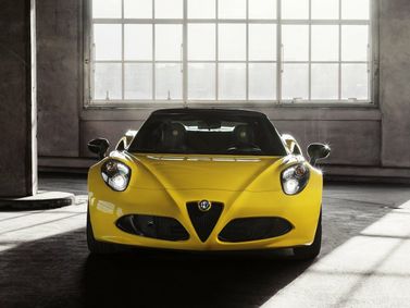 Alfa Romeo 4C, Тарга Spyder — вид спереди