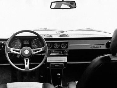 Alfa Romeo Alfasud، فاستباك TI — منطقة السائق