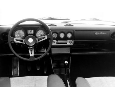 Alfa Romeo Alfasud I عملية شد الوجه 1، فاستباك TI — منطقة السائق
