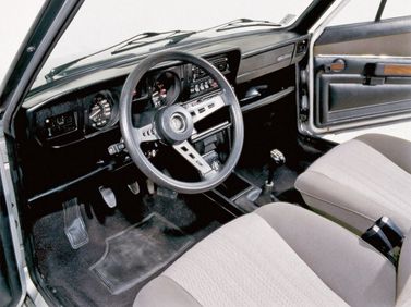 Alfa Romeo Alfasud I تجميل الوجه 2، فاستباك TI — منطقة السائق