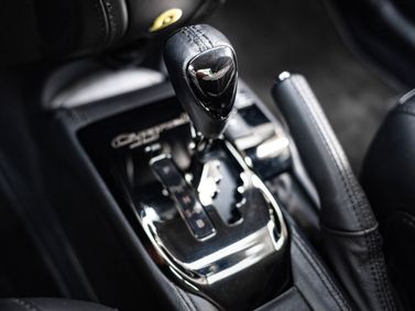Aston Martin Cygnet، هاتشباك 3 أبواب — محدد ناقل الحركة